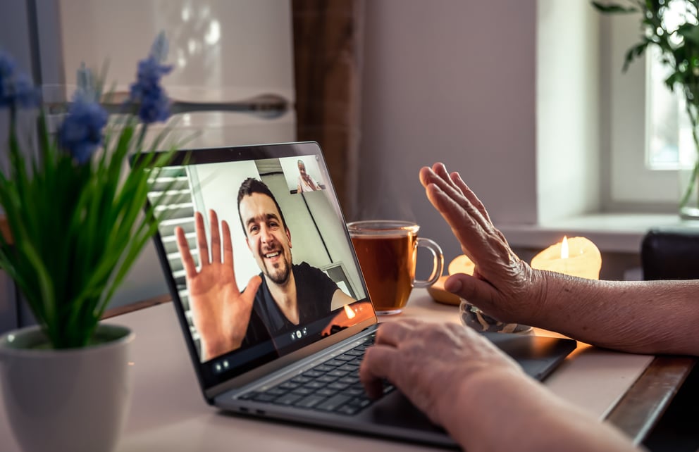 https://45185269.fs1.hubspotusercontent-na1.net/hubfs/45185269/old-woman-communicates-with-her-son-via-video-link-through-laptop.jpg